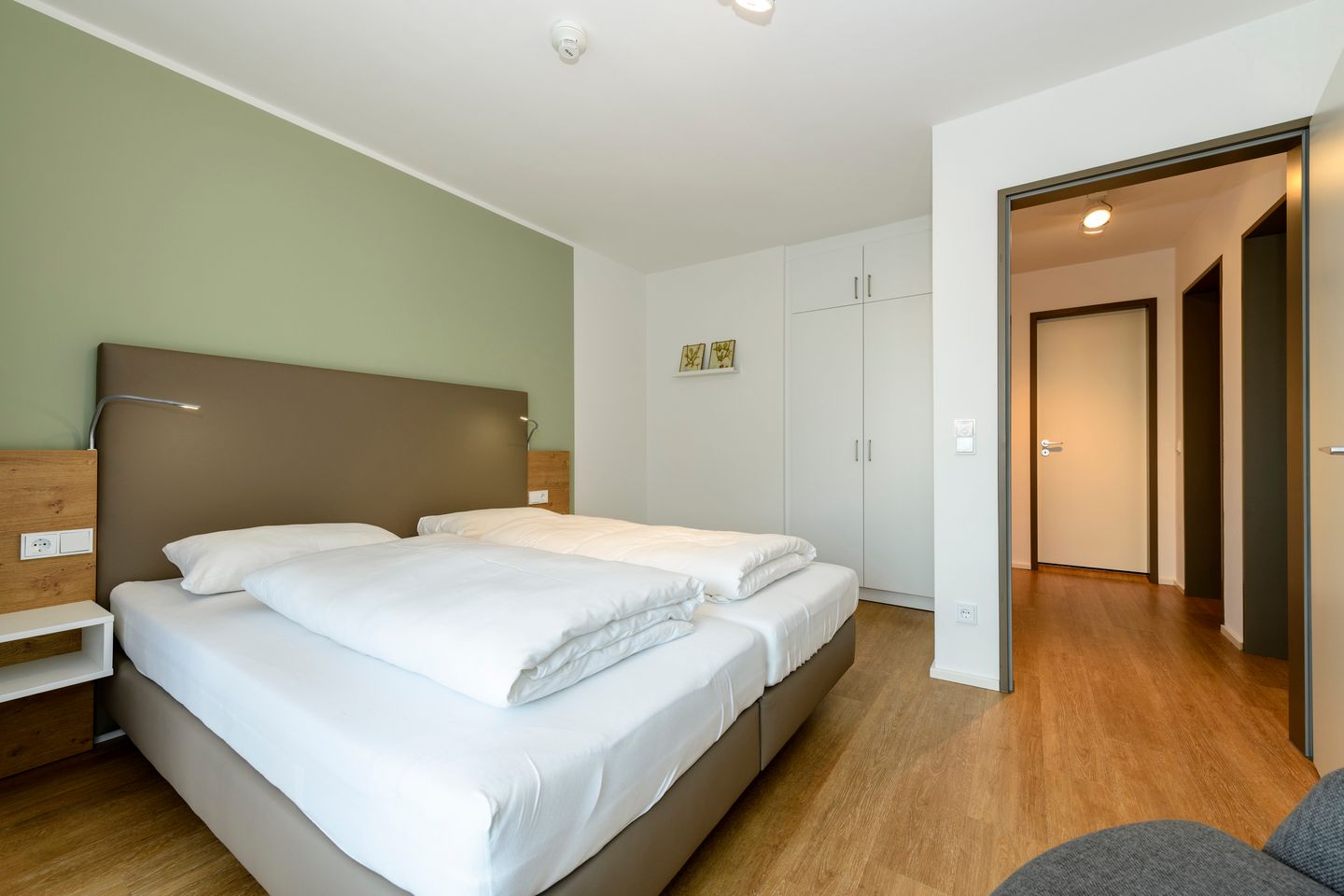Apartmentvilla Anna See Apartmentvilla Anna See 1-15 Langeoog - Schlafzimmer mit Doppelbett