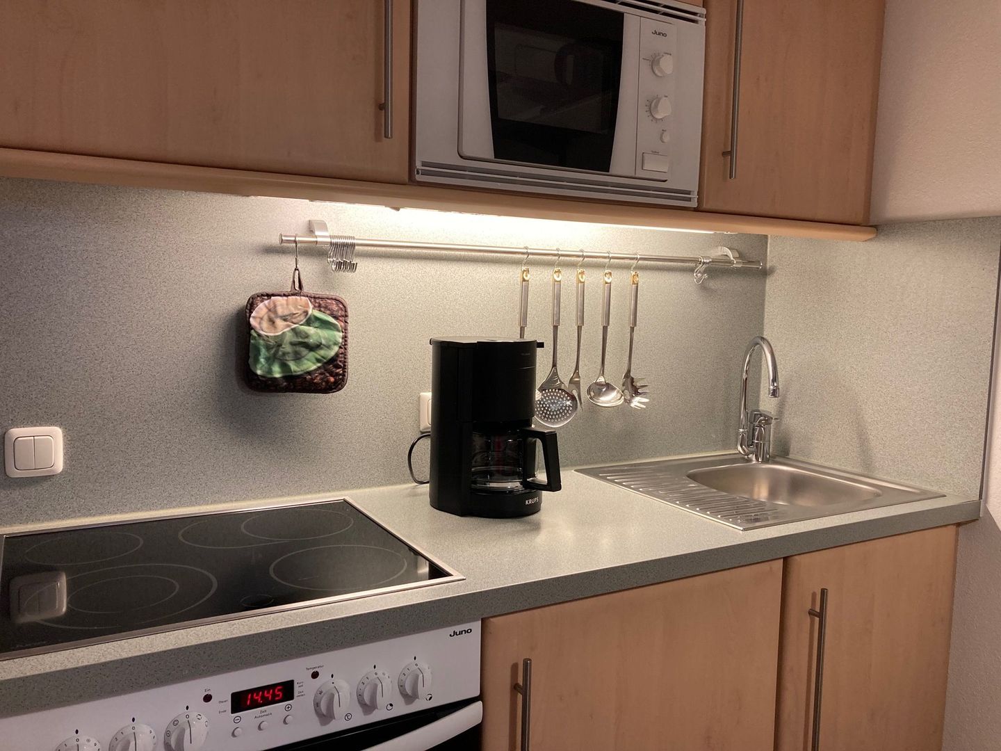 Berolina 118 - Morgensonne Dahme - Küche / Küchenzeile