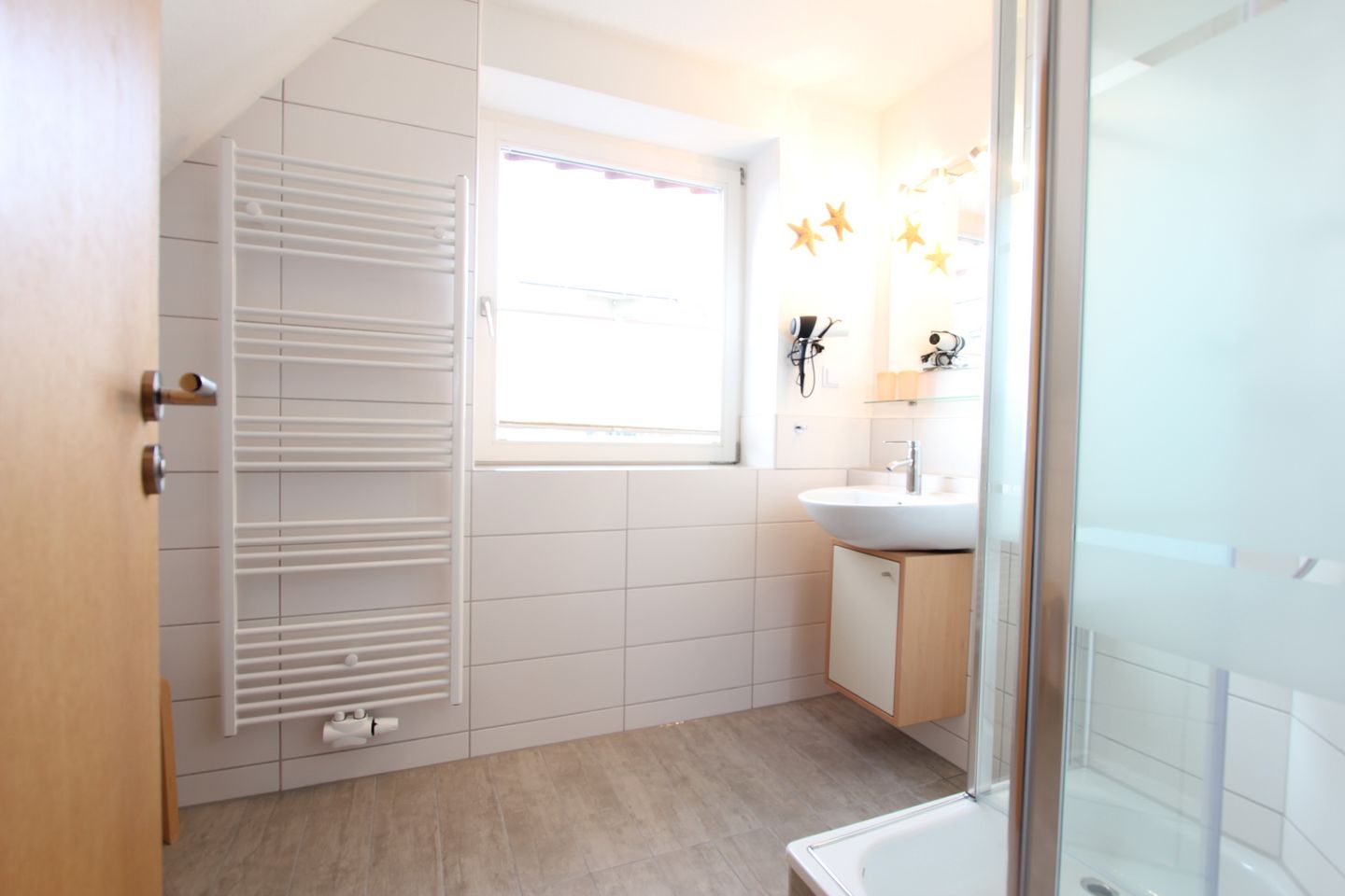 Hus Strandkieker Hus Strandkieker 09 Schillig - Badezimmer mit Dusche