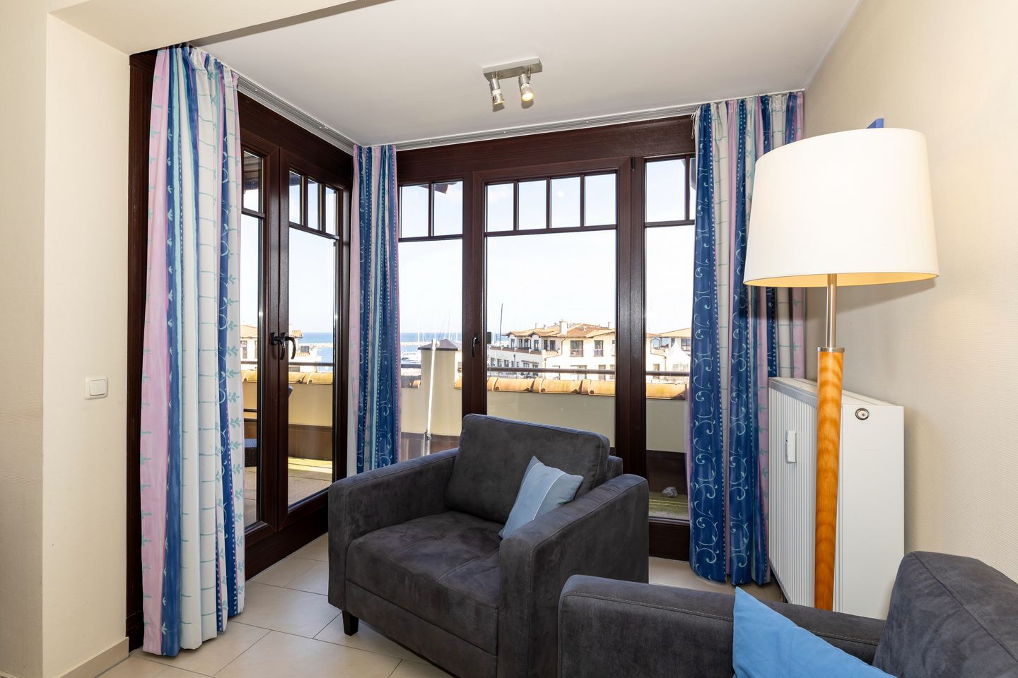 Urlaubsräume am Meer Urlaubsräume am Meer 3-12 Kühlungsborn - Wohnbereich mit Ausblick