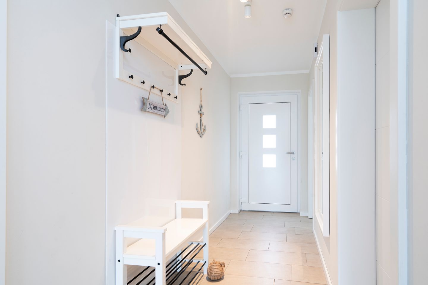  Heimathafen 54.10 Sierksdorf - Fassade / Eingang