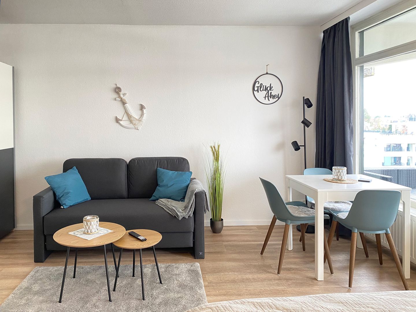 Kaiserhof Apartment 780, Typ J +  - Wohnzimmer