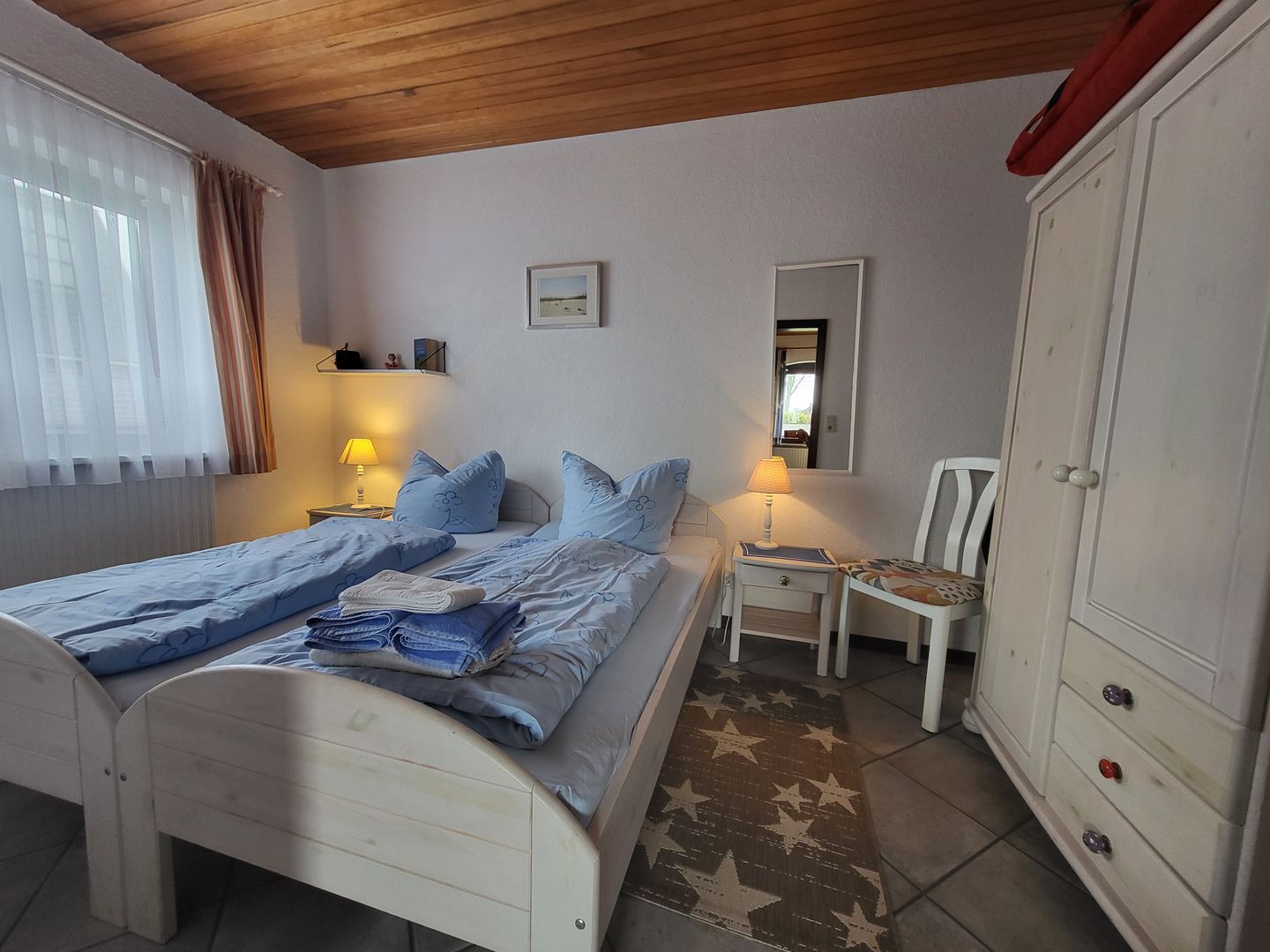 Haus Dorfschmiede Whg. Seehund Alkersum - Schlafzimmer