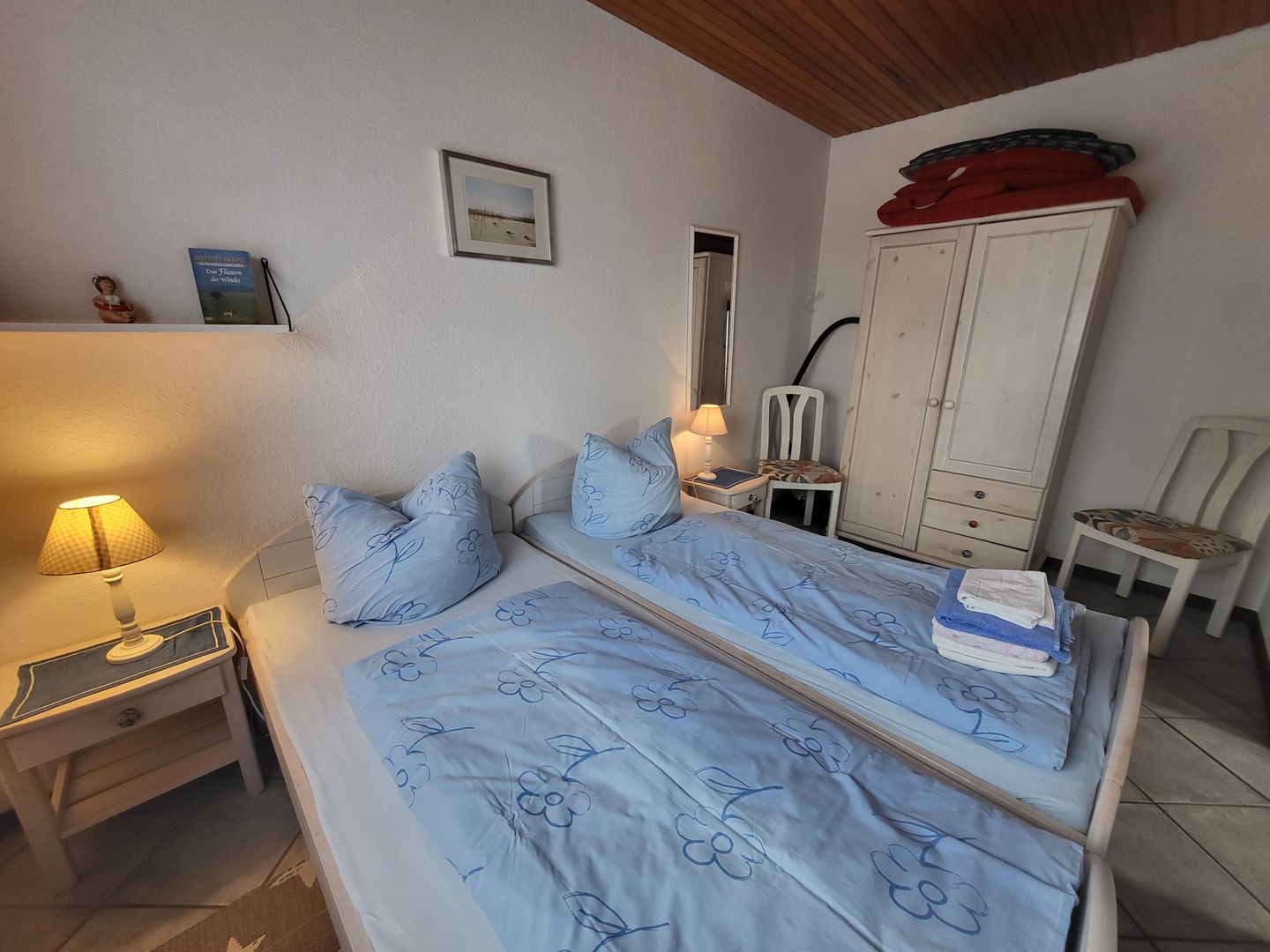 Haus Dorfschmiede Whg. Seehund Alkersum - Schlafzimmer