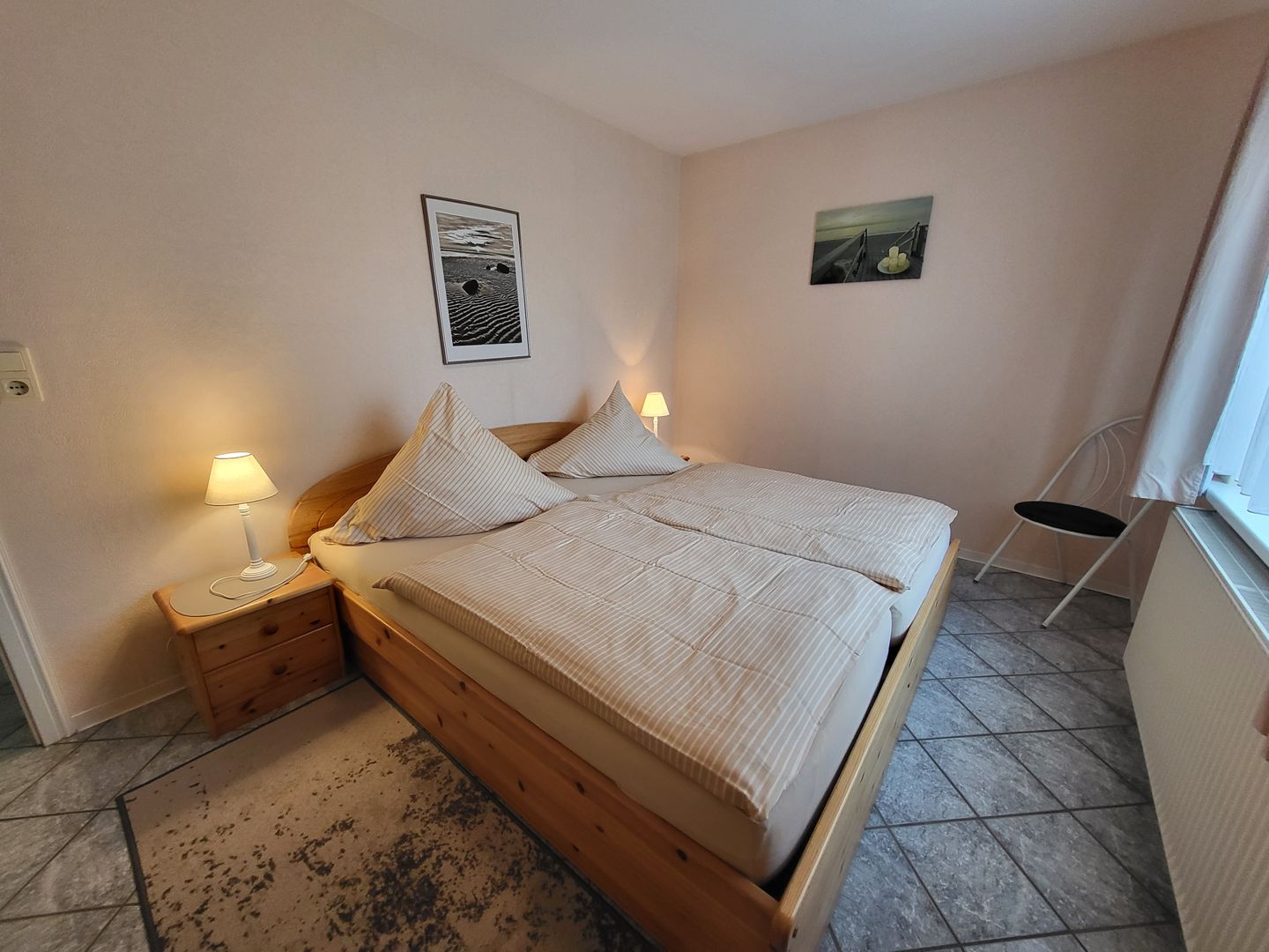 Haus Friesenglück Whg. Silbermöwe Alkersum - Schlafzimmer