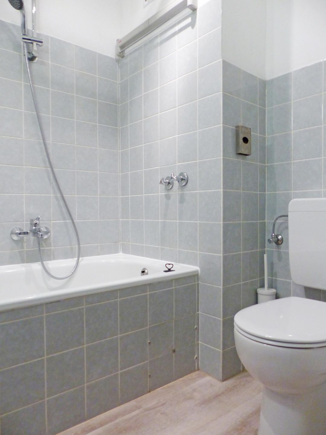 Kaiserhof Apartment 205, Typ J  - Badezimmer