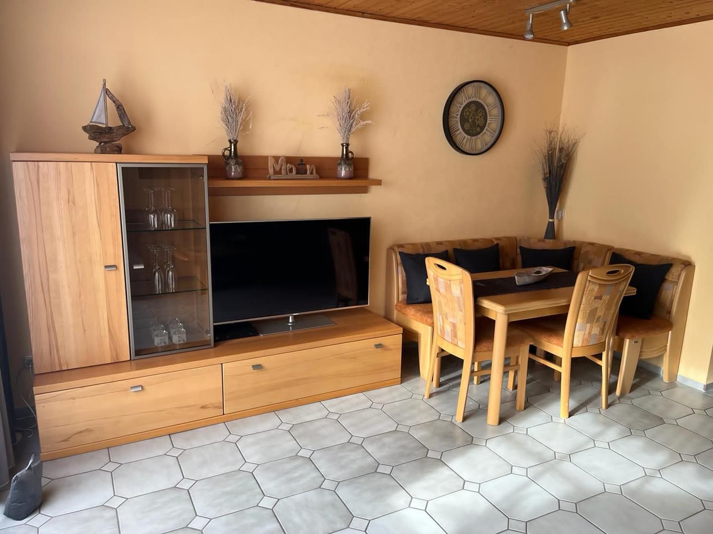  Ferienhaus Uferstraße 4 B Carolinensiel - 