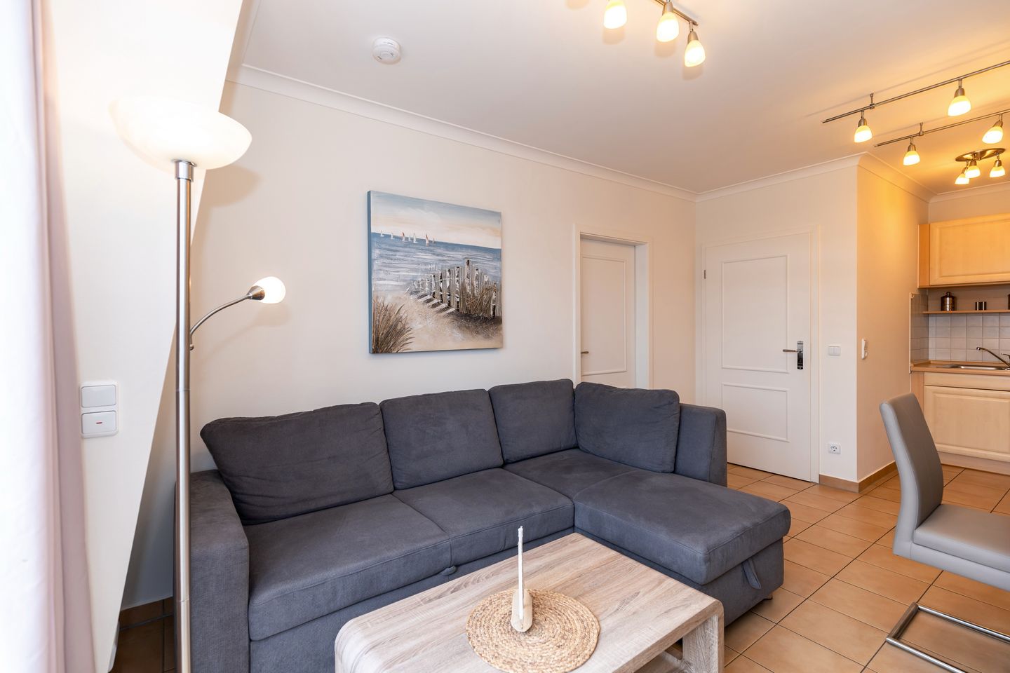 Apartment-Residenz Ostseestrand Apartment-Residenz Ostseestrand 35 Kühlungsborn - Wohn-Essbereich mit Couch