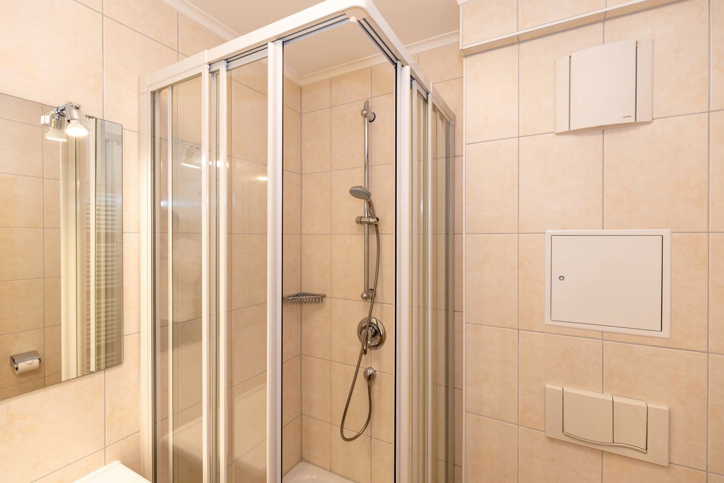 Apartment-Residenz Ostseestrand Apartment-Residenz Ostseestrand 36 Kühlungsborn - Badezimmer mit Dusche