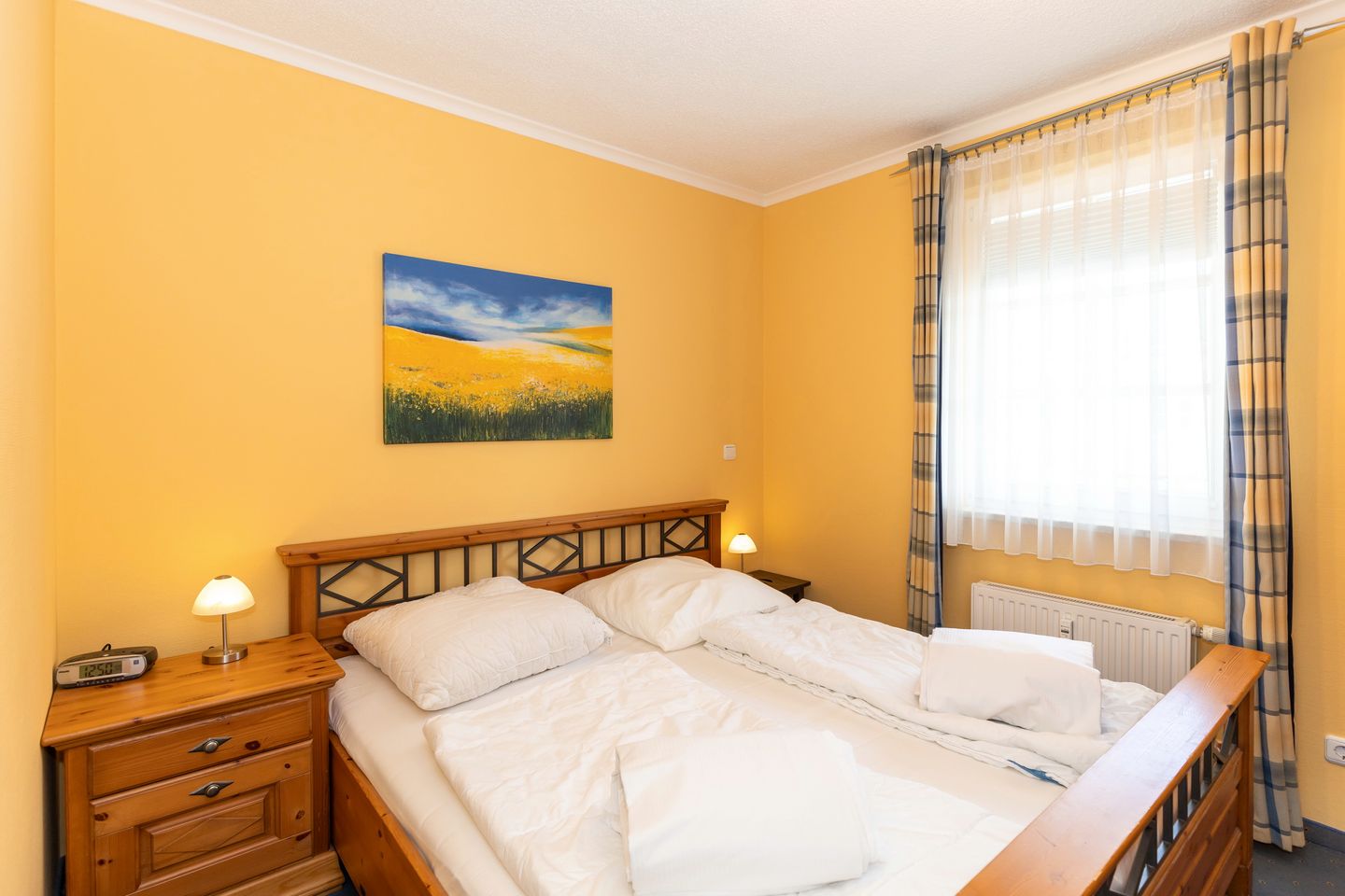 Apartmenthaus Atlantik Apartmenthaus Atlantik 303 Kühlungsborn - Schlafzimmer mit Doppelbett