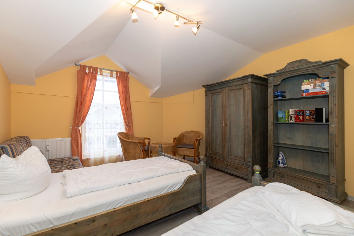 Apartmenthaus Atlantik Apartmenthaus Atlantik 411 Kühlungsborn - Schlafzimmer mit zwei Einzelbetten