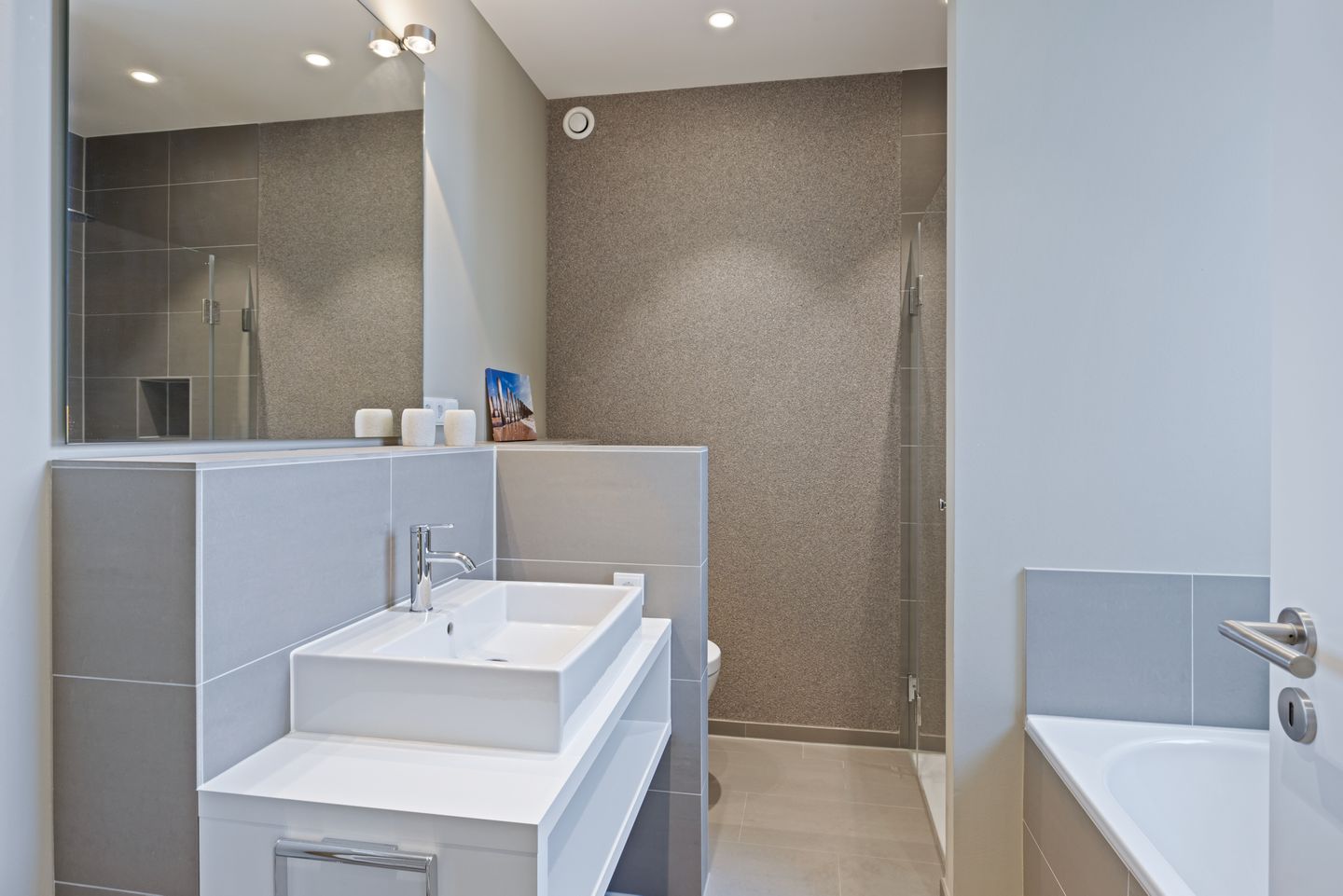 Villa Godewindpark Travemünde Villa Godewindpark Travemünde 01 Travemünde - Badezimmer mit Badewanne