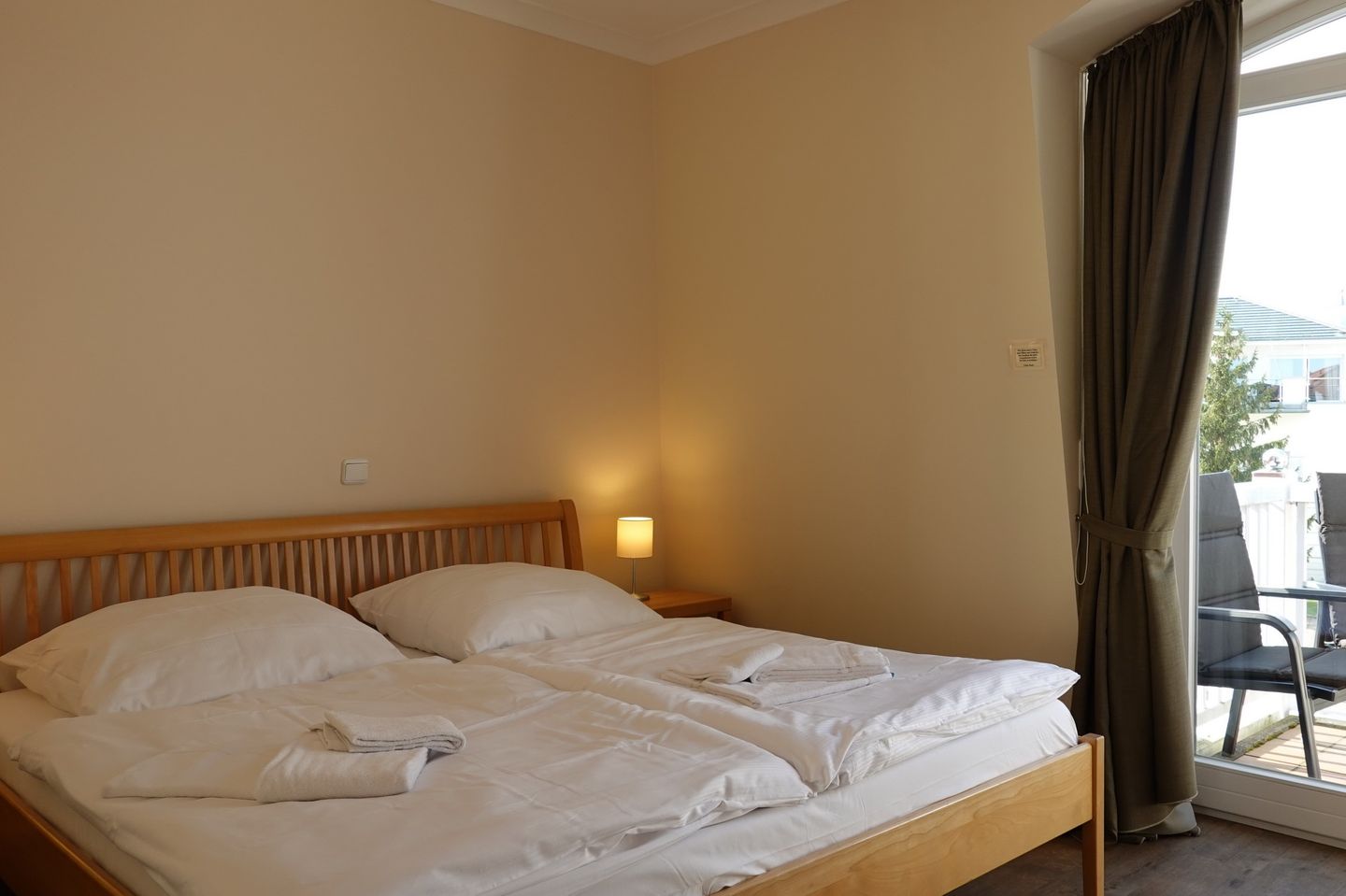 Apartment-Residenz Ostseestrand Apartment-Residenz Ostseestrand 33 Kühlungsborn - Schlafzimmer mit Doppelbett