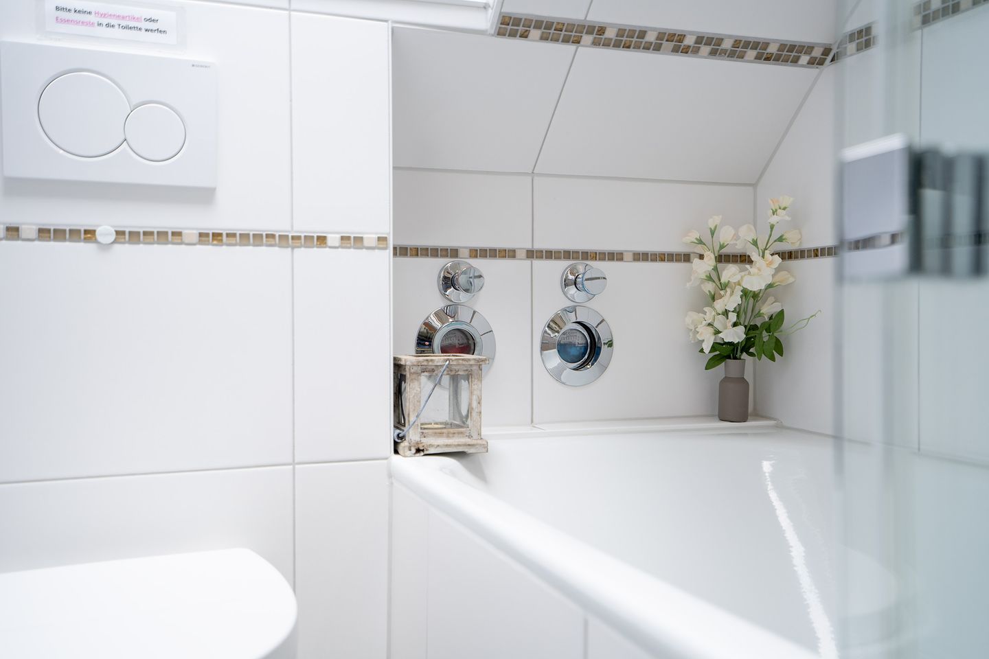 K89/301 Scharbeutz - Badezimmer