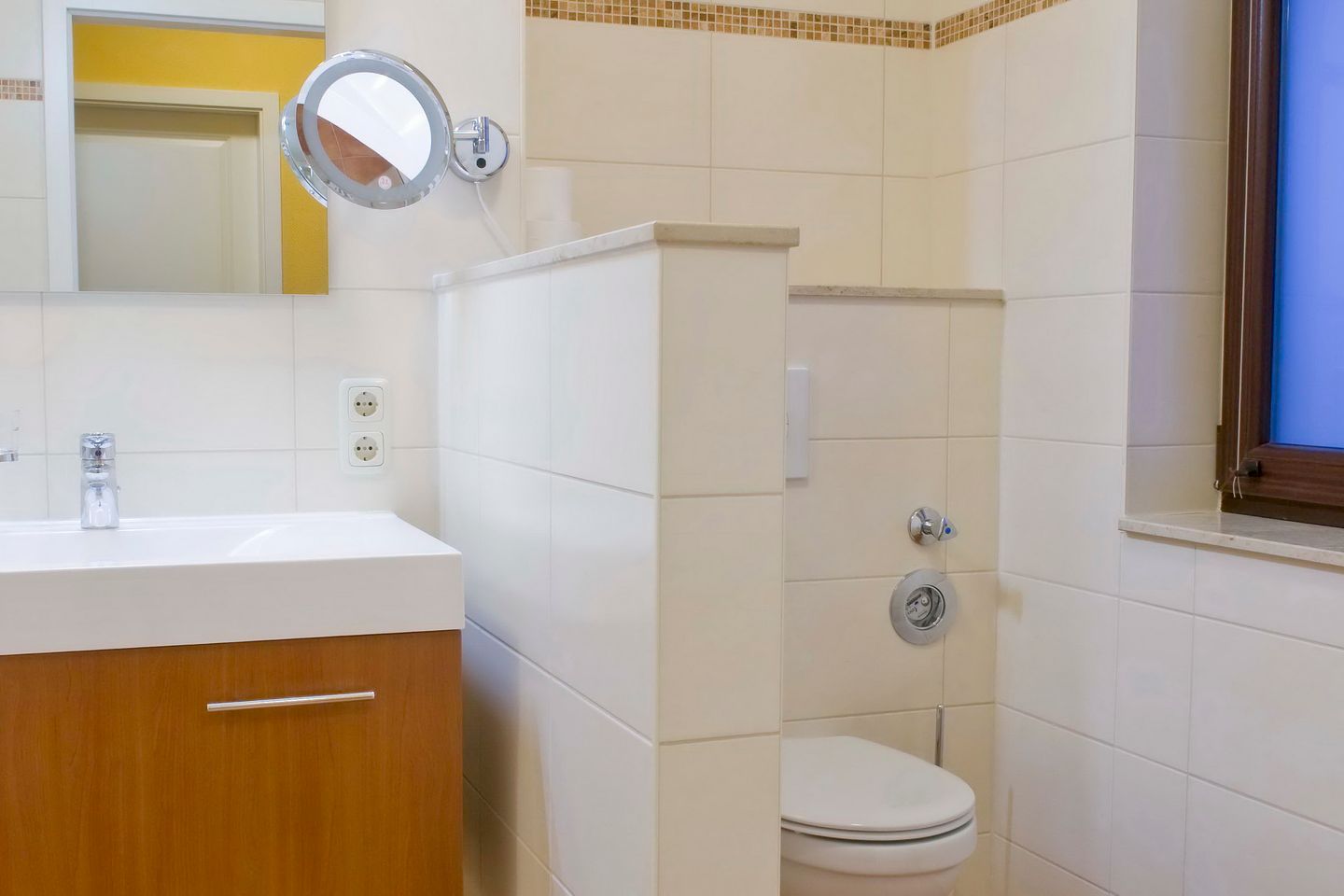 Urlaubsräume am Meer Urlaubsräume am Meer 1-18 Kühlungsborn - Badezimmer mit Dusche