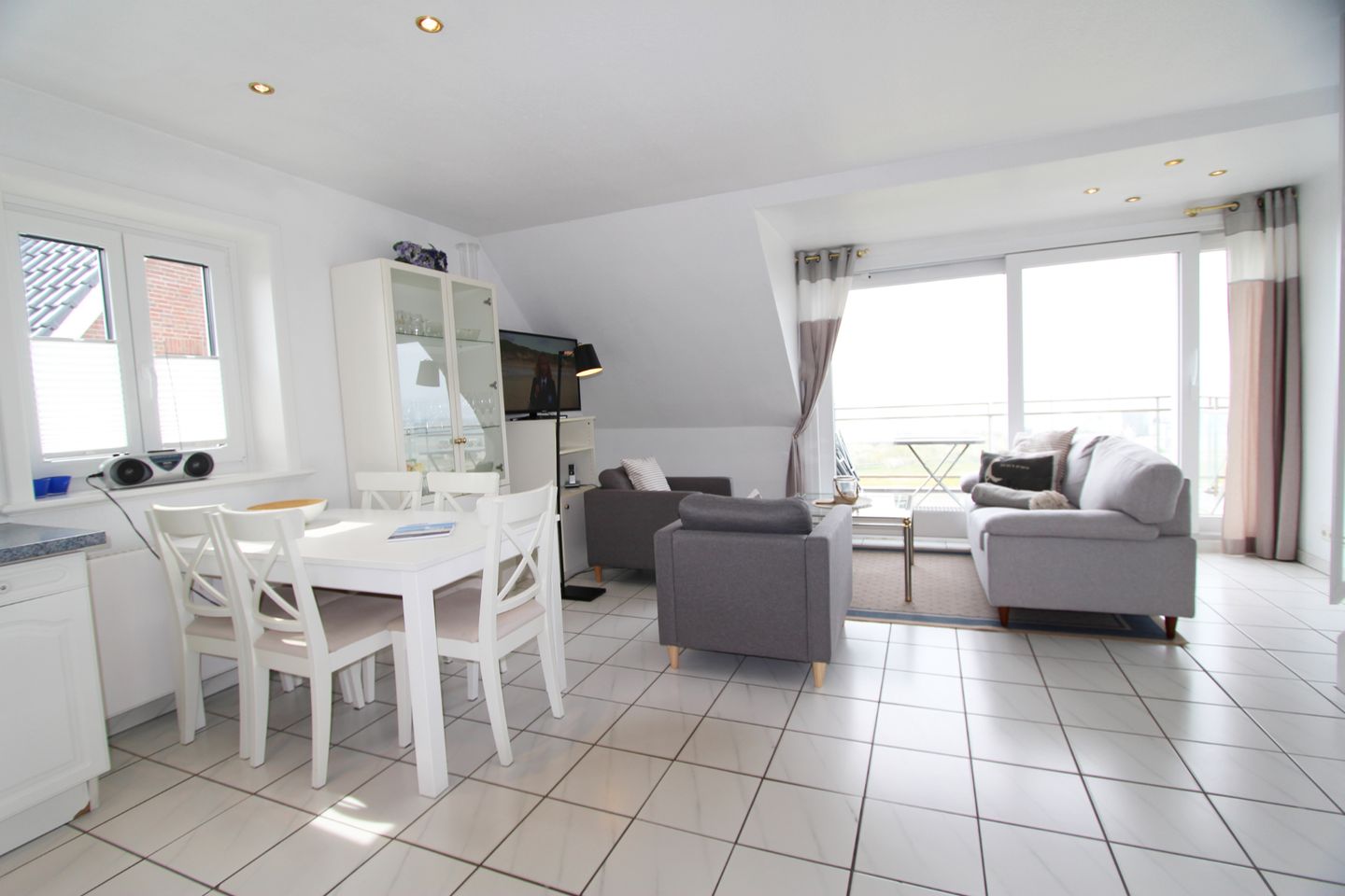 Nordseeblick II  - Dünenstr. 21, App. 6 Wenningstedt - Wohnzimmer