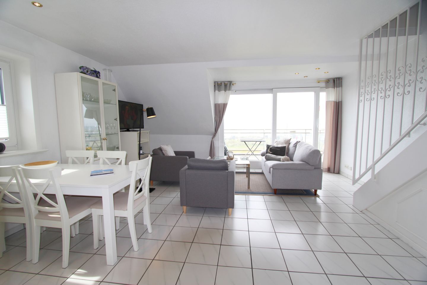 Nordseeblick II  - Dünenstr. 21, App. 6 Wenningstedt - Wohnzimmer