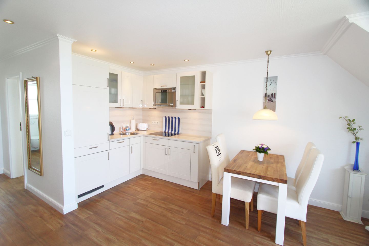 Trutz blanker Hans  - Dünenstr. 19, App. 8 Wenningstedt - Wohnzimmer