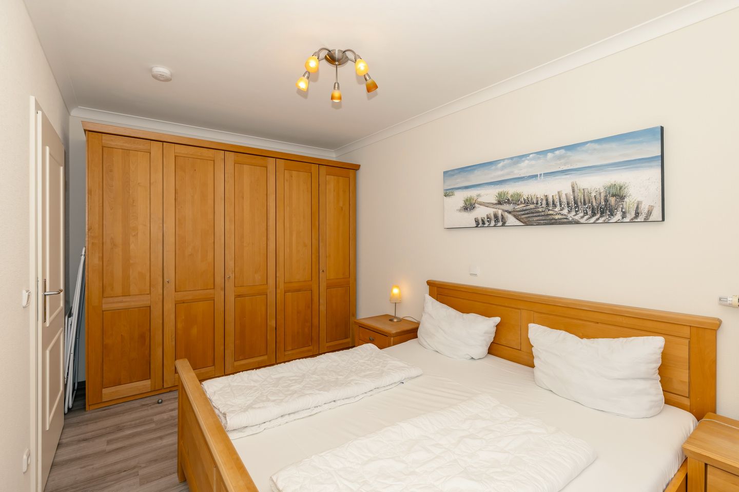 Apartment-Residenz Ostseestrand Apartment-Residenz Ostseestrand 26 Kühlungsborn - Schlafzimmer mit Doppelbett