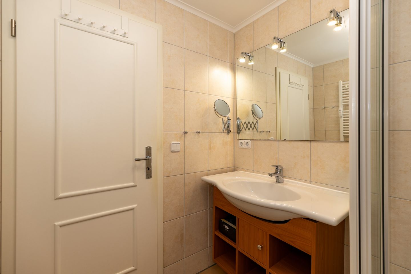 Apartment-Residenz Ostseestrand Apartment-Residenz Ostseestrand 34 Kühlungsborn - Badezimmer mit Dusche