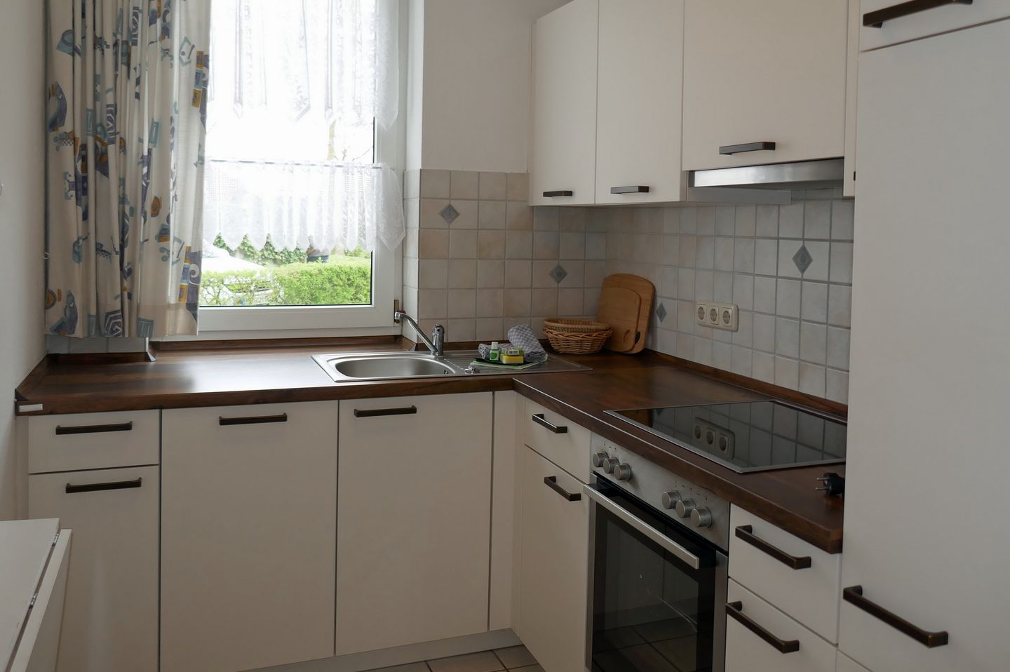 Sünnslag Sünnslag 37 Boltenhagen - Küchenzeile mit Backofen