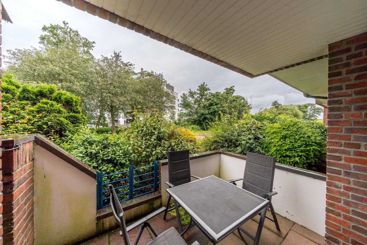 Haus Boje Haus Boje 3 Schillig - Überdachter Balkon mit Sitzgelegenheit