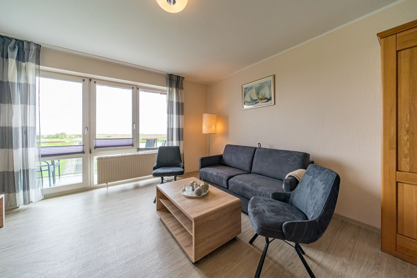 Hus Strandkieker Hus Strandkieker 01 Schillig - Wohn-Essbereich mit Couch