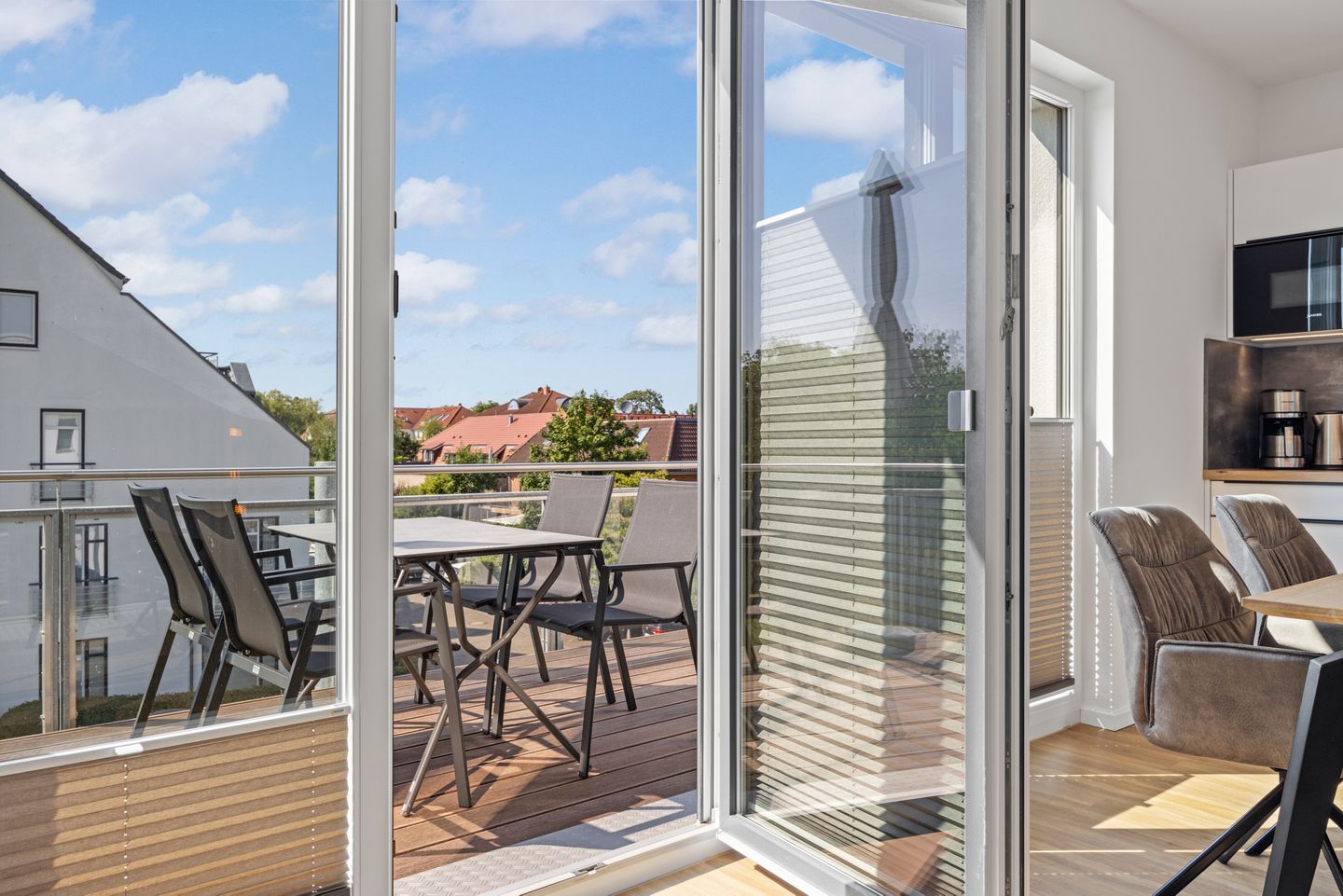 Weiße Villen Weiße Villen 1-09 Boltenhagen - Balkon mit Gartenmöbeln