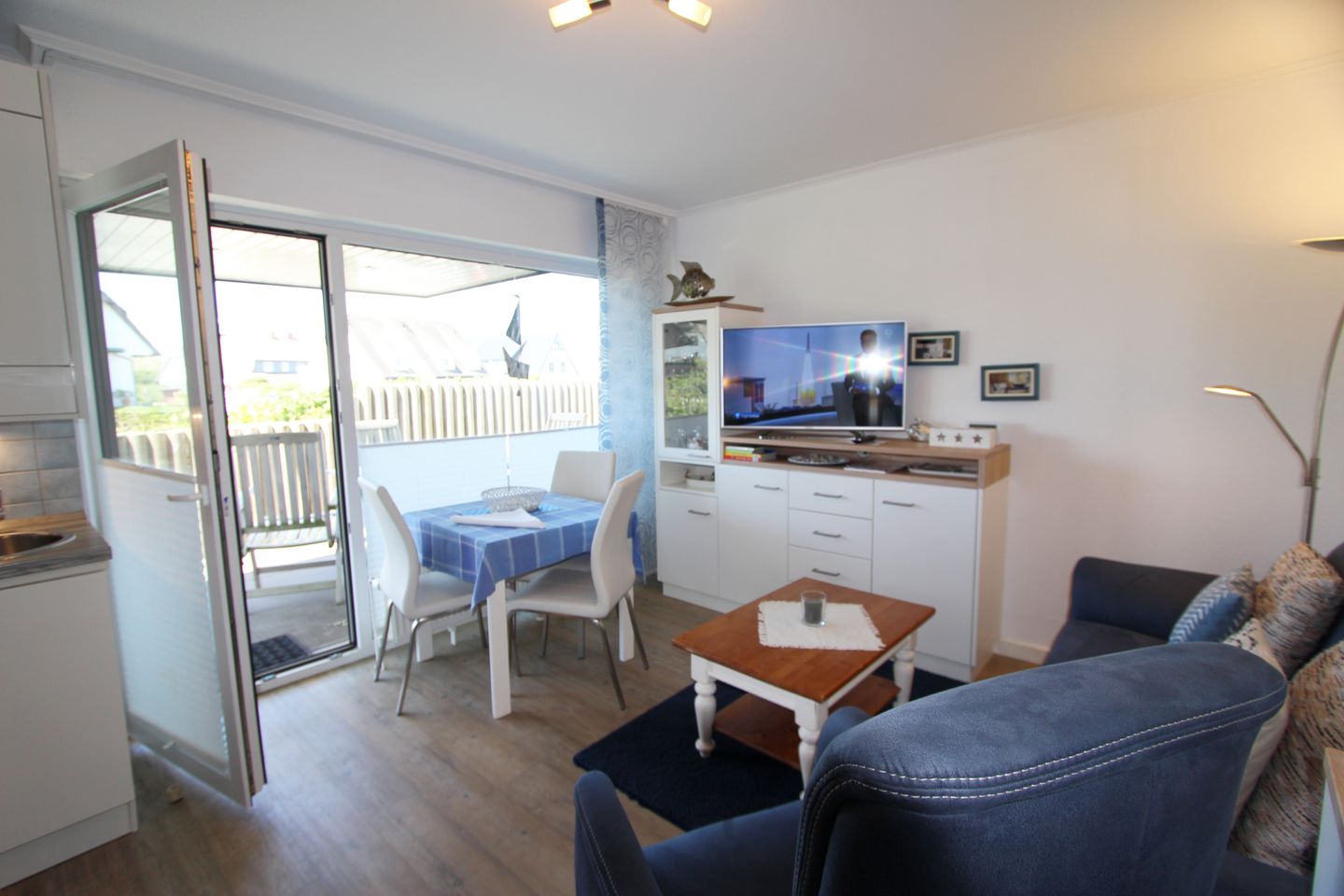 Neptun - Dünenstr. 2, App.5 Wenningstedt - Wohnzimmer