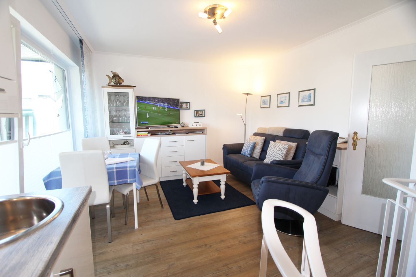 Neptun - Dünenstr. 2, App.5 Wenningstedt - Wohnzimmer