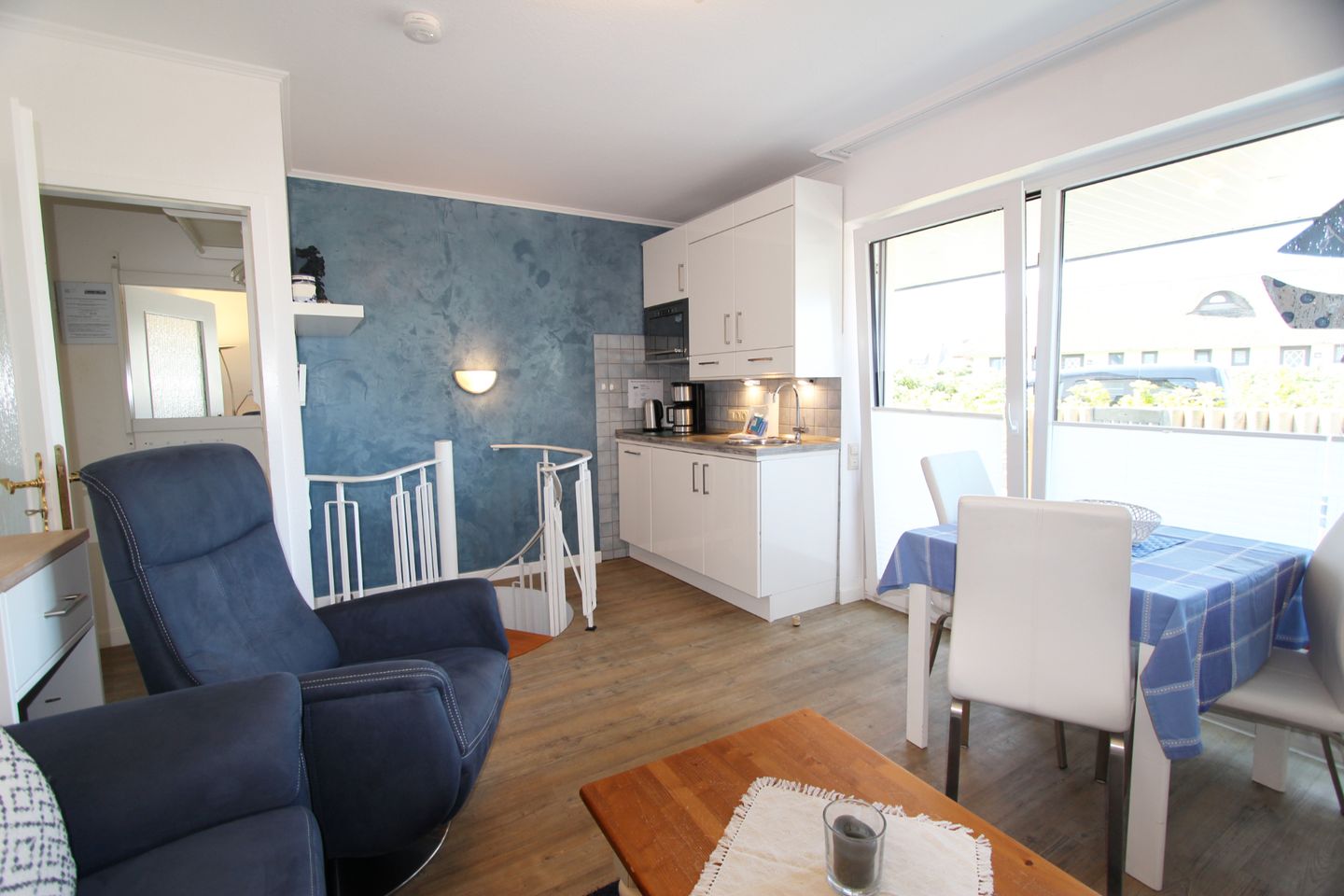 Neptun - Dünenstr. 2, App.5 Wenningstedt - Wohnzimmer