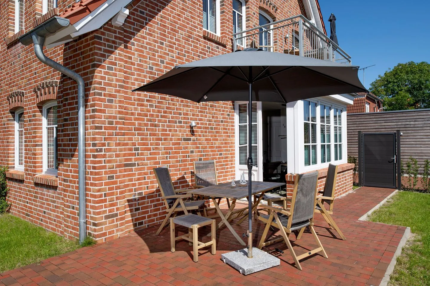 Wieke in der "DÜNENLUST"  -