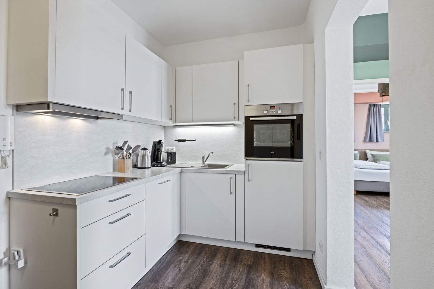 Ohlerich Speicher Ohlerich Speicher 4-22 Wismar - Küchenzeile mit Backofen