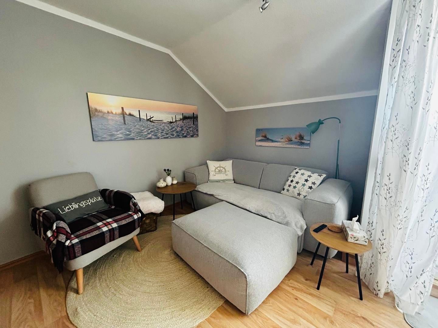  Ferienwohnung Schollenpadd 11 OG Carolinensiel - 