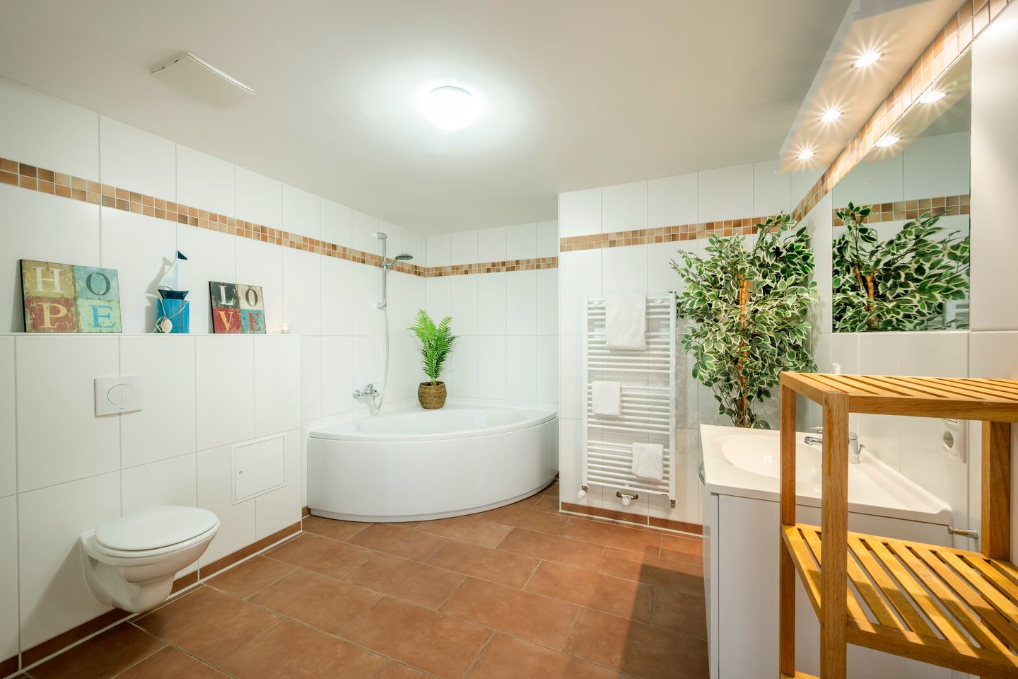 NordseeResort Friesland NordseeResort Friesland 52-4-S Schillig - Badezimmer mit Badewanne