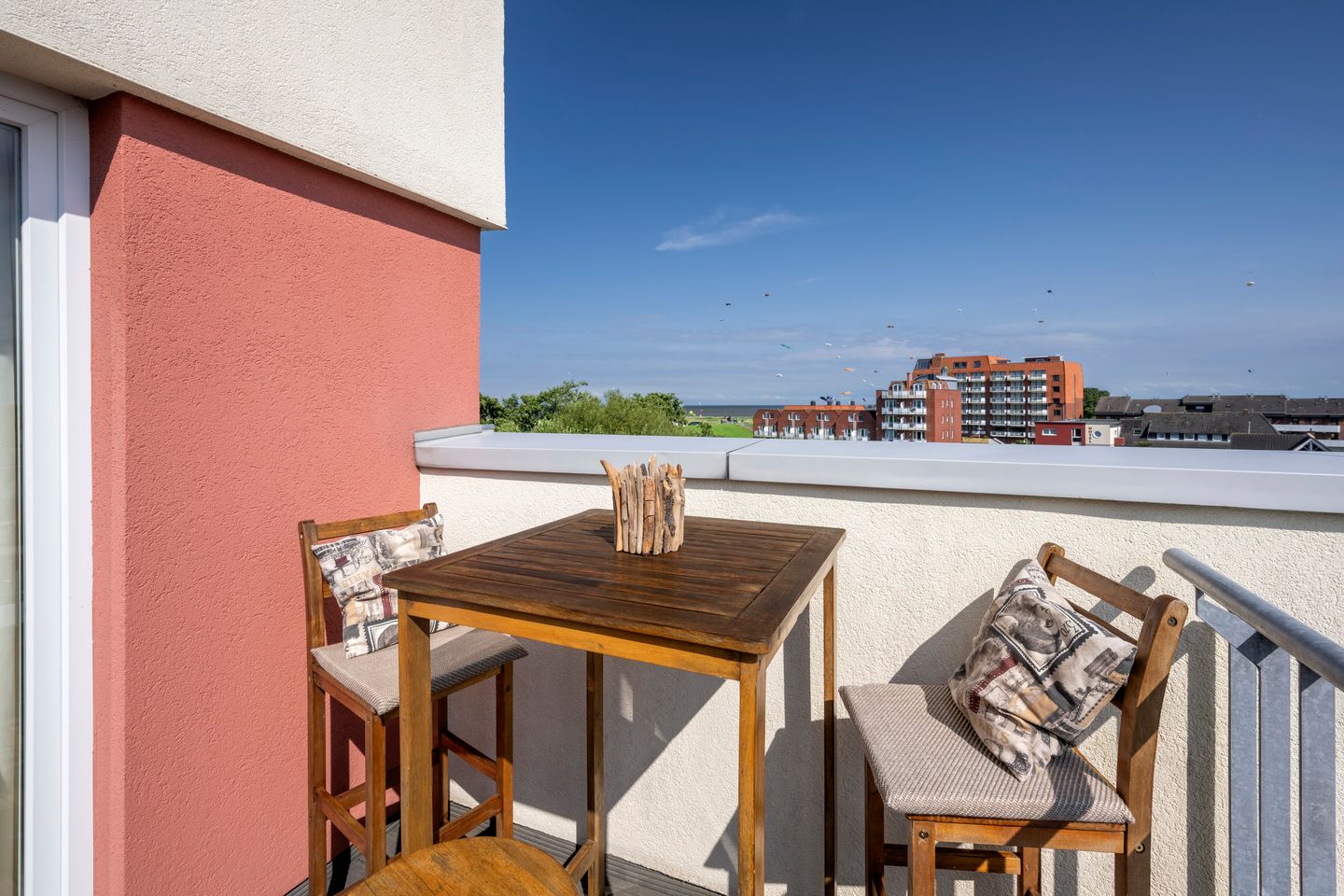 NordseeResort Friesland NordseeResort Friesland 52-4-S Schillig - Balkon mit Gartenmöbeln