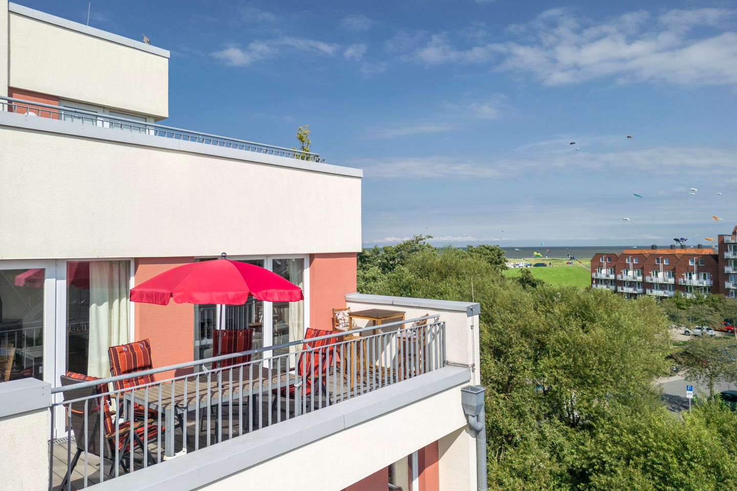 NordseeResort Friesland NordseeResort Friesland 52-4-S Schillig - Balkon mit Gartenmöbeln