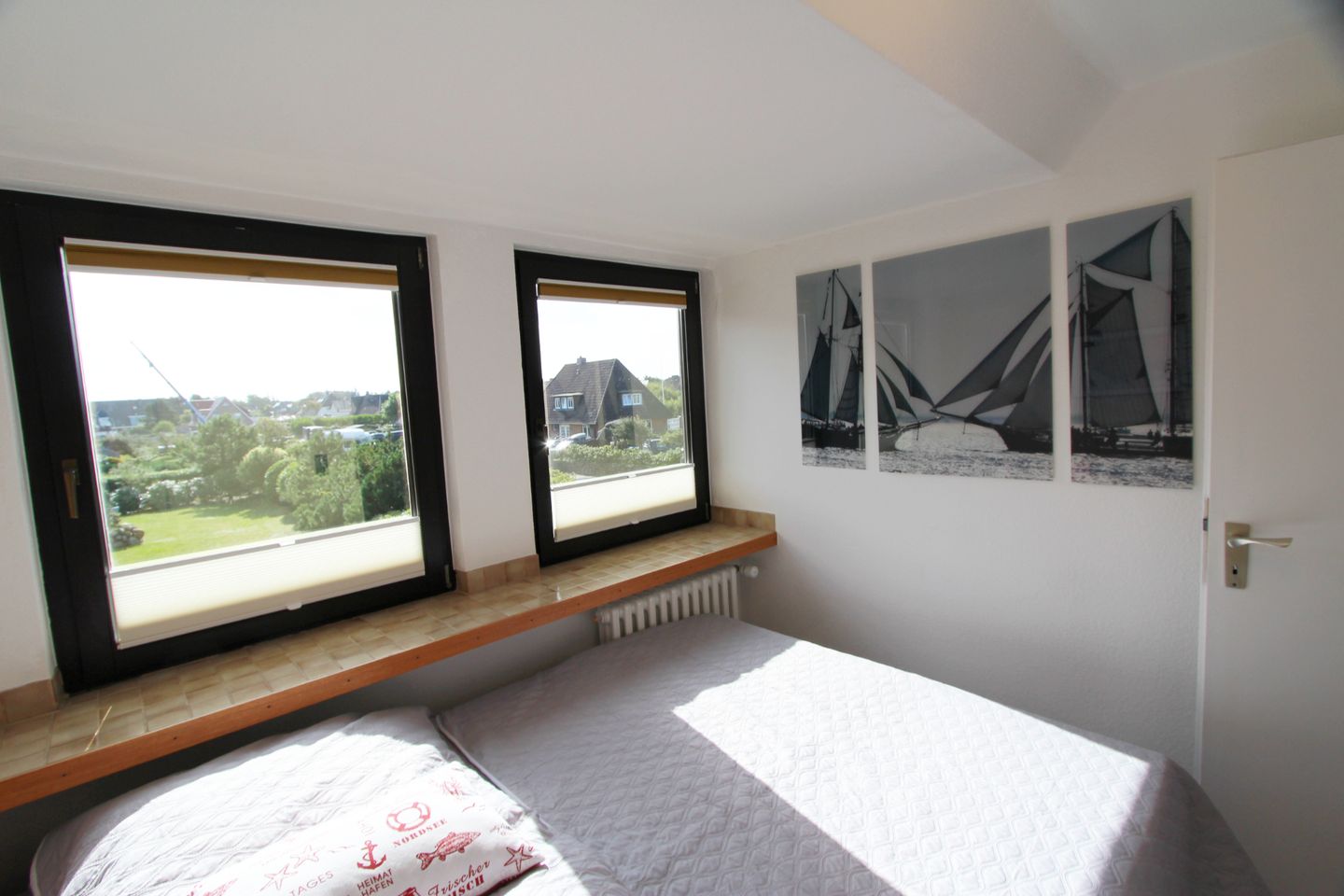  Im Grund 9 - App. 1 Wenningstedt - Schlafzimmer