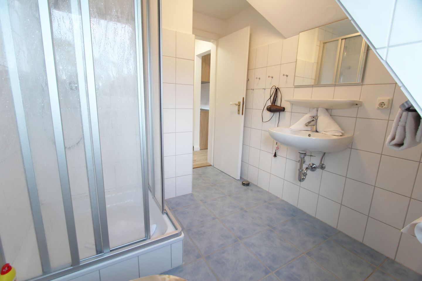 Im Grund 9 - App. 3 Wenningstedt - Badezimmer