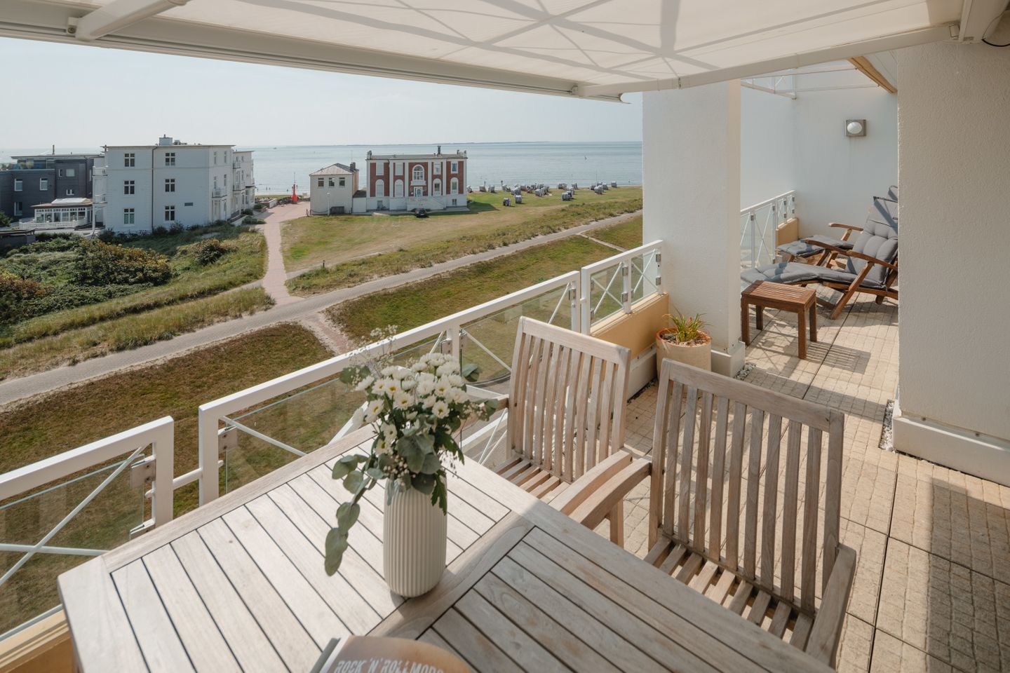  Poseidon am Weststrand Norderney - die insellotsen Norderney / Poseidon am Weststrand - Balkon mit Meerblick