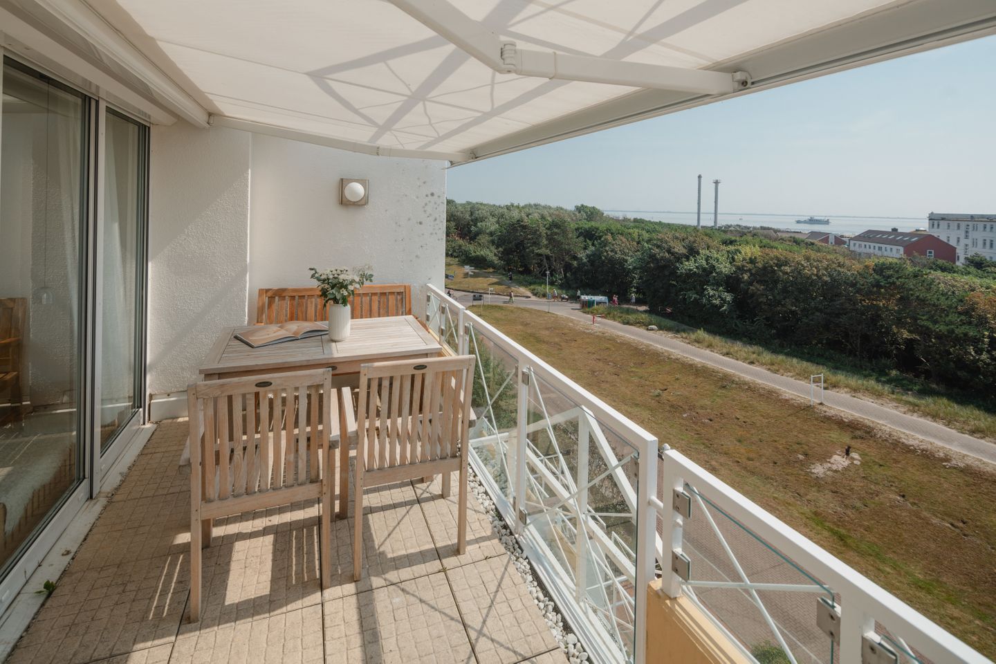  Poseidon am Weststrand Norderney - die insellotsen Norderney / Poseidon am Weststrand - Balkon mit Meerblick