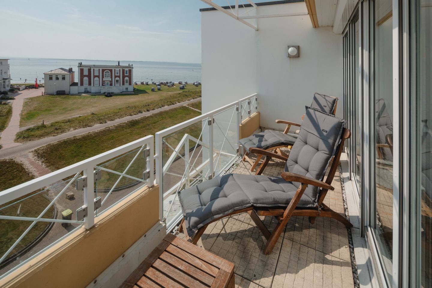  Poseidon am Weststrand Norderney - die insellotsen Norderney / Poseidon am Weststrand - Balkon mit Meerblick