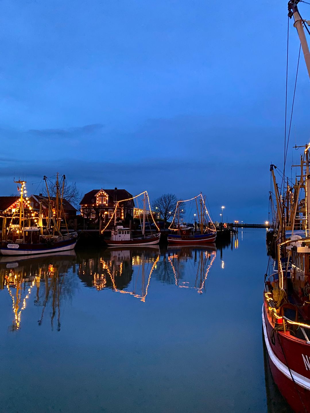  Fischerhaus am Hafen DG Neuharlingersiel - 