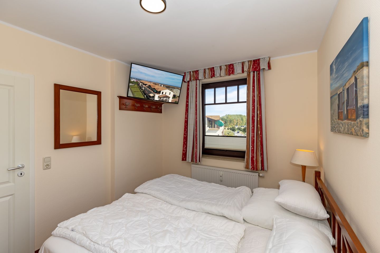 Urlaubsräume am Meer Urlaubsräume am Meer 4-9 Kühlungsborn - Schlafzimmer mit Doppelbett