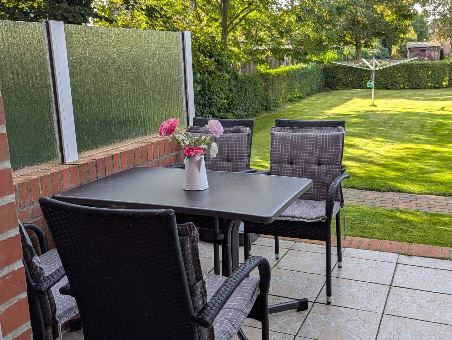 Haus Friesenglück Whg. Seepferdchen Alkersum - Terrasse