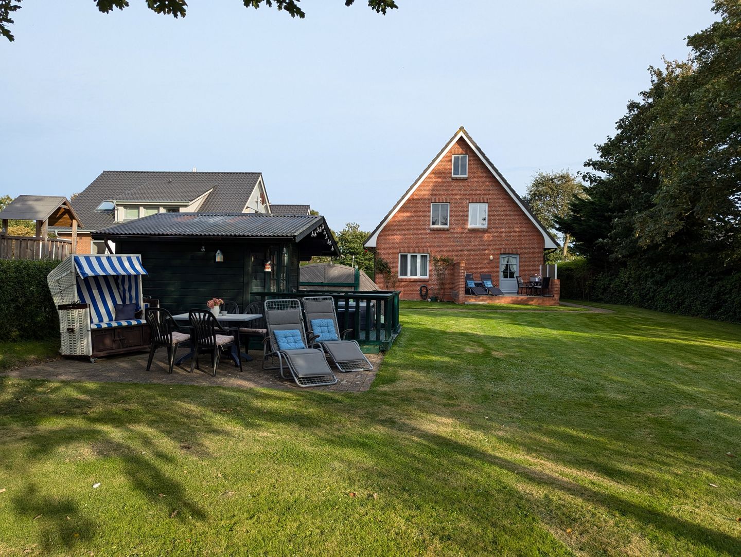 Haus Friesenglück Whg. Seepferdchen Alkersum - Gartenblick