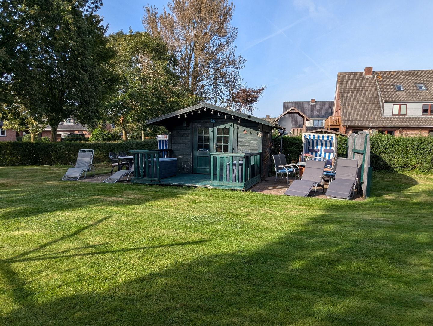 Haus Friesenglück Whg. Muschel Alkersum - Terrasse
