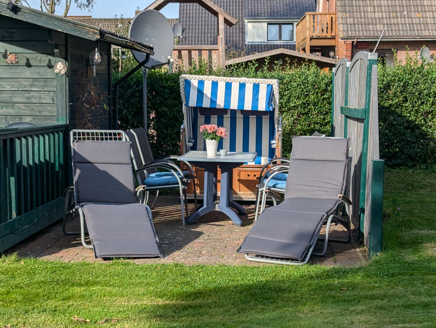 Haus Friesenglück Whg. Muschel Alkersum - Terrasse