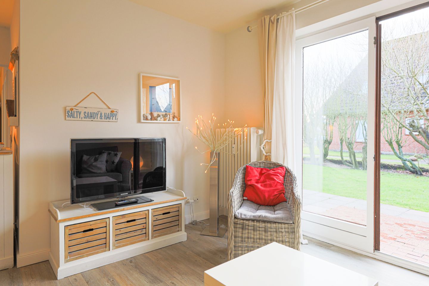 Seesternchen - Westerlandstr. 16, App. 3 Wenningstedt - Wohnzimmer