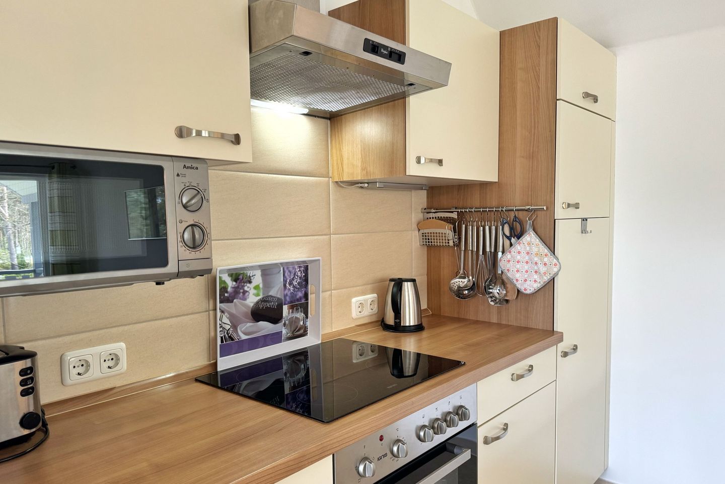 Ostseepark Rügen Ostseepark Rügen 17 Rügen - Küchenzeile mit Backofen